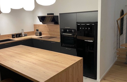 Valence Apartment | Safe Haven