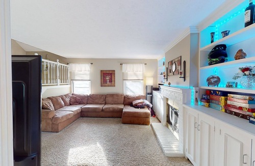 Buechel House | Safe, scenic, and convenient. Bordering a State Park!