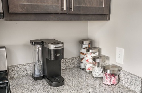 Broad Ripple Apartment | Safe secure place close to butler university and downtown