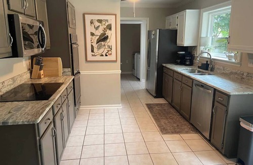 Ellendale House | Safe & Stylish 3BR/3BA (20min to Memphis sights!)