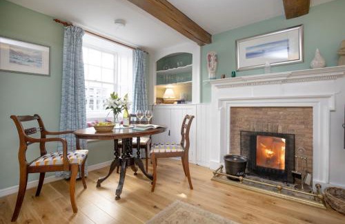Topsham House | Saffron Cottage