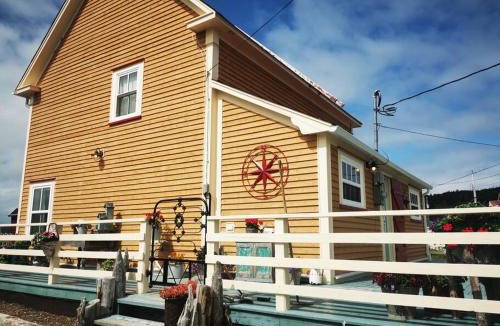 Twillingate House | Saffron House