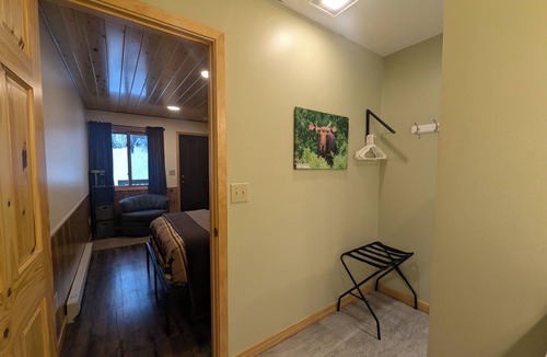 West Cook Cabin | Saganaga Lodge Small Room #3