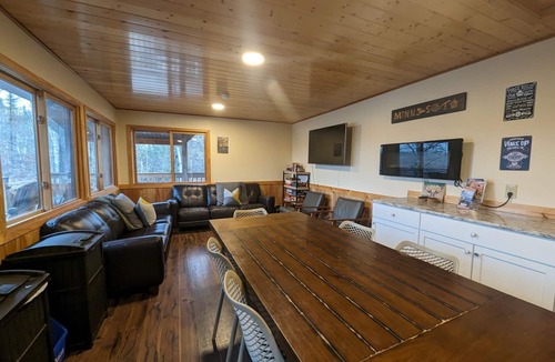 West Cook Cabin | Saganaga Lodge Small Room #2