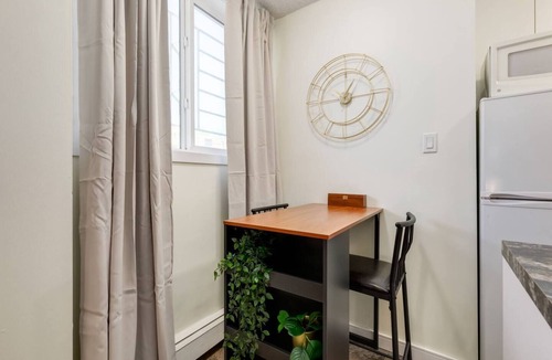 Crescent Heights Apartment | "Sage"1Bdrm in Crescent Heights!