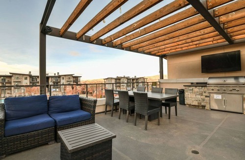 Moab South Valley Condo | Sage Creek 3BR Condo Pool - Desert Moab Escape C2