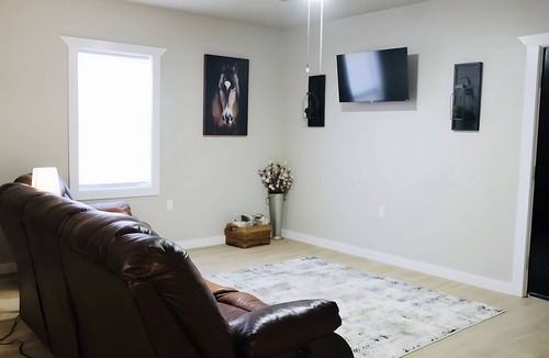 Floydada Apartment | Sage Lookout: New Build | 2nd Floor | Parking