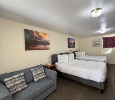 Newcastle Hotel | Sage Motel