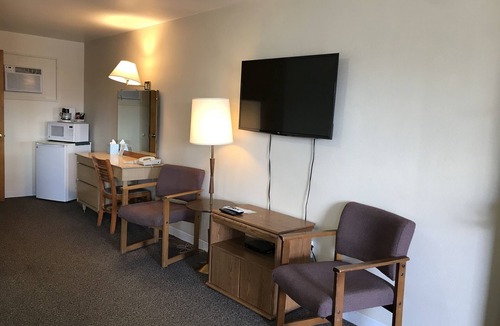 Newcastle Hotel | Sage Motel