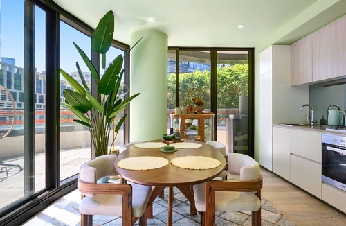 Docklands Apartment | Sage Zen Muse Docklands Retreat