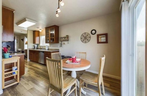 McKinleyville House | Sagewood Retreat-Centrally Located