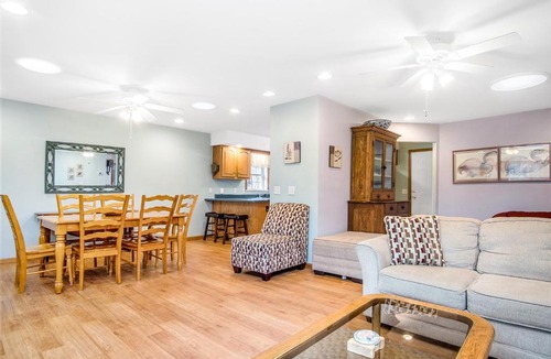 Lakeside House | Sagewood