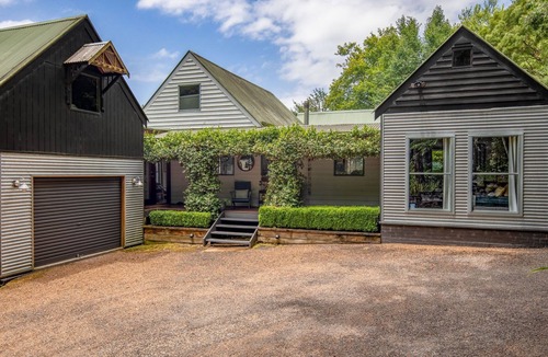 Beaumont House | Sahali, Kangaroo Valley