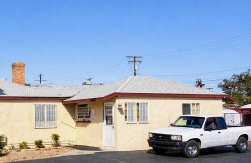 Lancaster Hotel | Sai Park Motel