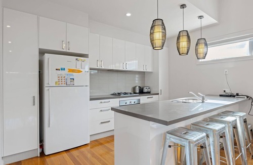 Inverloch House | Sail Away - Inlet Side