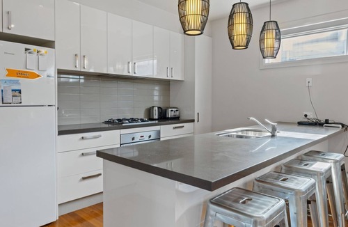 Inverloch House | Sail Away - Inlet Side