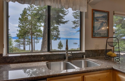 Carnelian Bay House | Sail Away - Lakefront - TLUXP