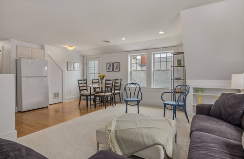 Portsmouth Apartment | Sail Loft Portsmouth - beautiful apartment near downtown.