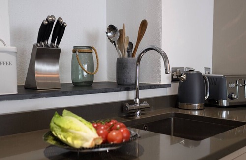 St Ives Apartment | Sail Loft Studio - Three Bedroom Apartment, Sleeps 6