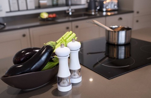 St Ives Apartment | Sail Loft Studio - Three Bedroom Apartment, Sleeps 6