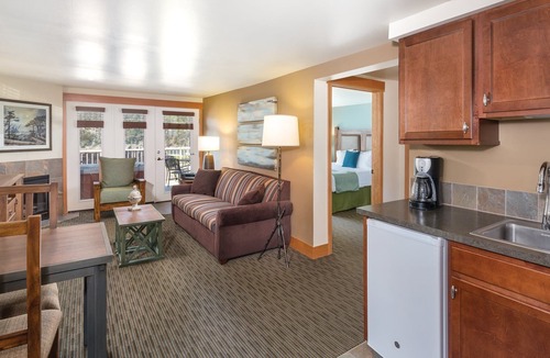 Deer Harbor Resort | Sail on in and Relax !