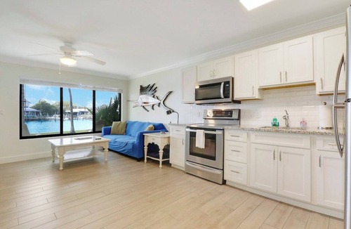 Stuart Apartment | Sailfish Suites 5 - Waterfront Lodging