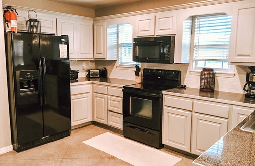 Kingston House | Sailor House - 3bed 2 bath, Sleeps 14, Kayaks included