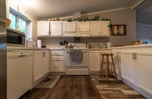 Marion House | Sailor’s Hideaway