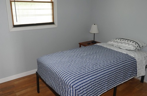 Town of Webb Cottage | Sailor’s Rest - Old Forge - Adirondack- Lakefront Camp!