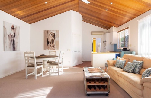 Inverloch Apartment | SAILS TWO - INVERLOCH