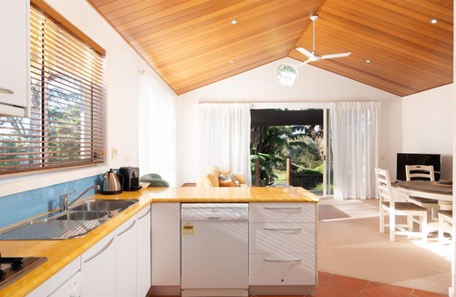 Inverloch Apartment | SAILS TWO - INVERLOCH