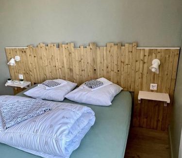 Saint-Regnobert-de-la-Cote-de-Nacre Apartment | Saint-Aubin-Sur-Mer: Bel appartement traversant