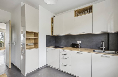 Saint-Cloud Apartment | Saint-Cloud Chic!