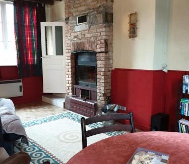 Saint-Cyr-du-Bailleul House | Saint Cyr du Bailleul - Maison