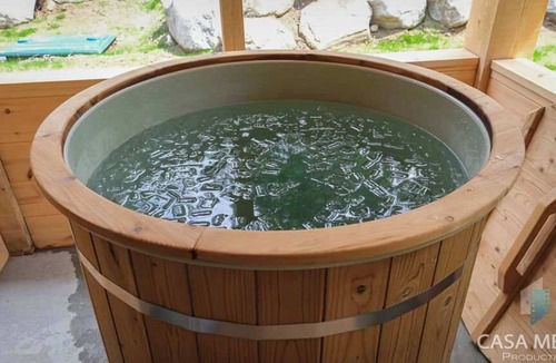 Notre-Dame-de-la-Merci Ski Chalet | Saint-Donat | Sauna, Spa: 2 nights/1 free