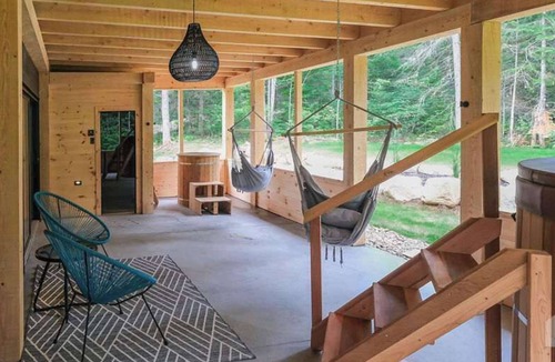 Notre-Dame-de-la-Merci Ski Chalet | Saint-Donat | Spa, Sauna: 2 nights/1 free