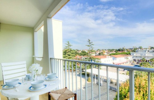 Saint-Palais-sur-Mer Apartment | Saint Palais 450.5