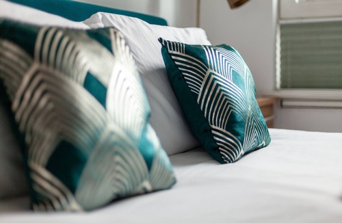 Vauxhall Apartment | Saint George's Terrace