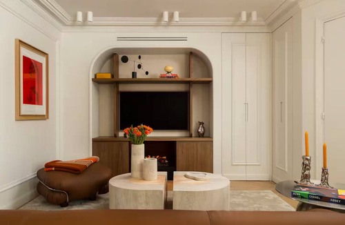 6th Arrondissement Apartment | Saint Germain Luxury with Modern Comforts!
