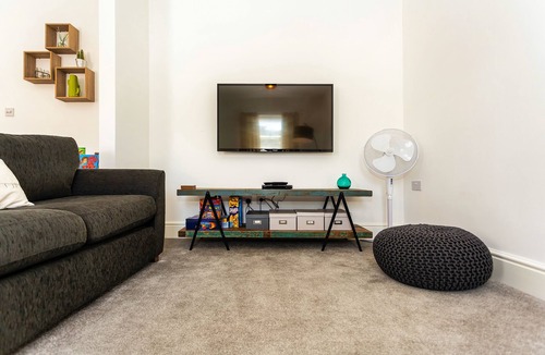 Hele Apartment | Saint James By The Quay