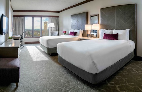 Plymouth Hotel | Saint John's Resort