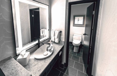 East Town Hotel | Saint Kate - The Arts Hotel