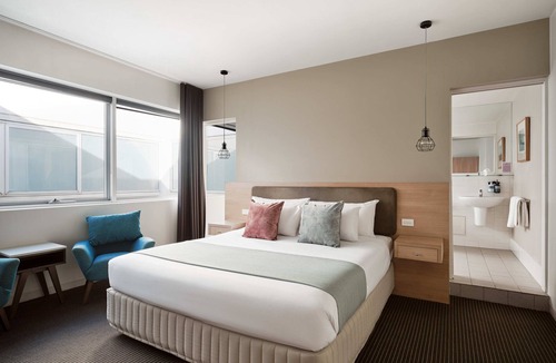 St Kilda Hotel | Saint Kilda Beach Hotel