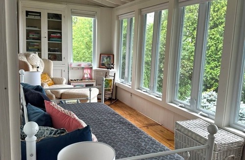 Brier Hill Cottage | Saint Lawrence Cottage at Aquabella