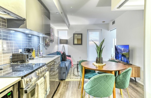 Old Town Hotel | Saint Lawrence Suites