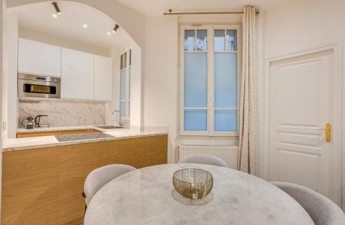 Saint-Mande Apartment | Saint mandé Place du marché
