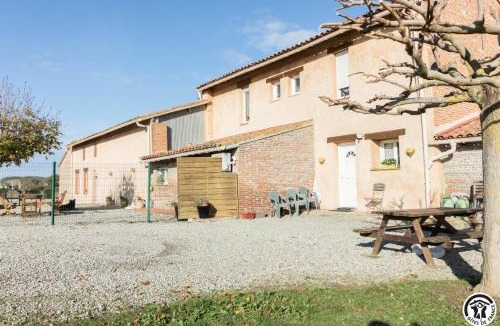 Beaumont-sur-Leze House | Saint martin
