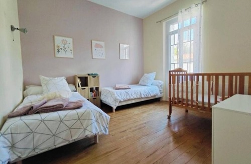 Codalet Bed & Breakfast | Saint Michel's quiet rooms. Pets allowed