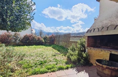 Codalet Bed & Breakfast | Saint Michel's quiet rooms. Pets allowed