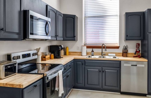 South Side Flats House | Saint Peter`s Rec Hall